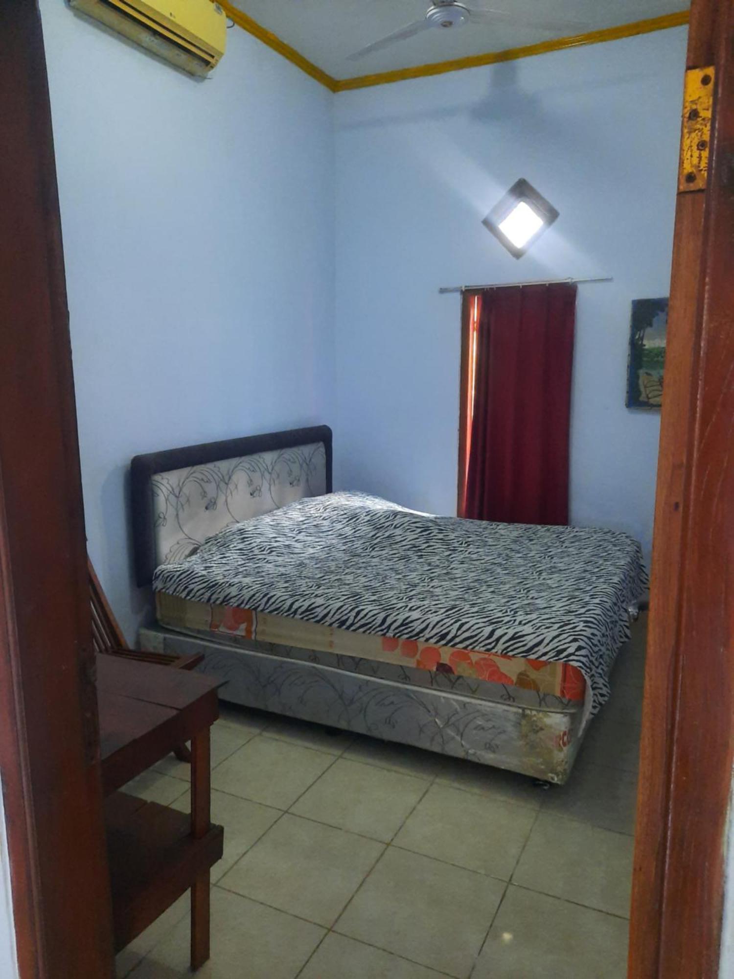 Red Beach Homestay Pasanggaran Room photo